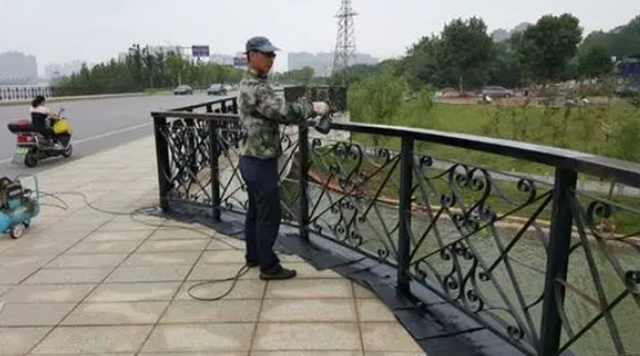 护栏翻新喷漆.png 护栏翻新喷漆.png