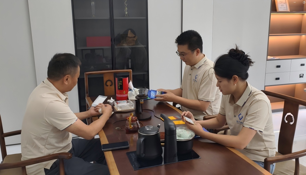 广东广东会涂料科技有限公司技术人员研讨 广东广东会涂料科技有限公司技术人员研讨